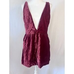 Free People Burgundy Crushed Velvet Deep V-Neck Romper with Pockets Sz M